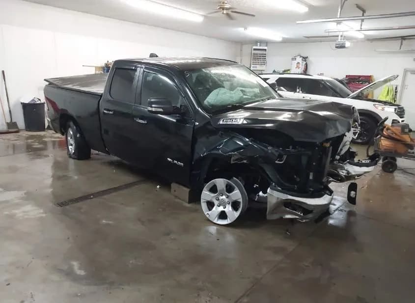 2019 RAM 1500 - VIN 1C6SRFBT2KN680747 2019 RAM 1500 VIN 1C6SRFBT2KN680747
