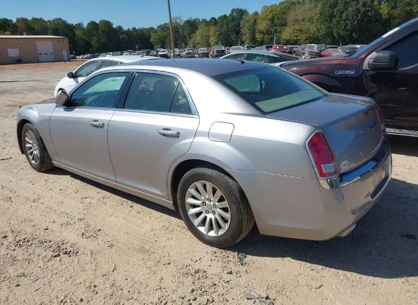 2013 CHRYSLER 300 - VIN 2C3CCAAG3DH572482 2013 CHRYSLER 300 VIN 2C3CCAAG3DH572482
