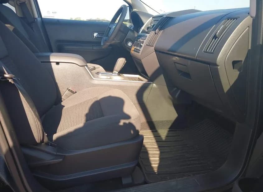 2010 FORD Edge - VIN 2FMDK3GC7ABB28518 2010 FORD Edge VIN 2FMDK3GC7ABB28518